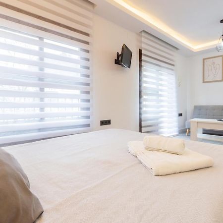 Apartamento Para Dos Al Lado De La Alhambra, En Pleno Centro Гранада Экстерьер фото